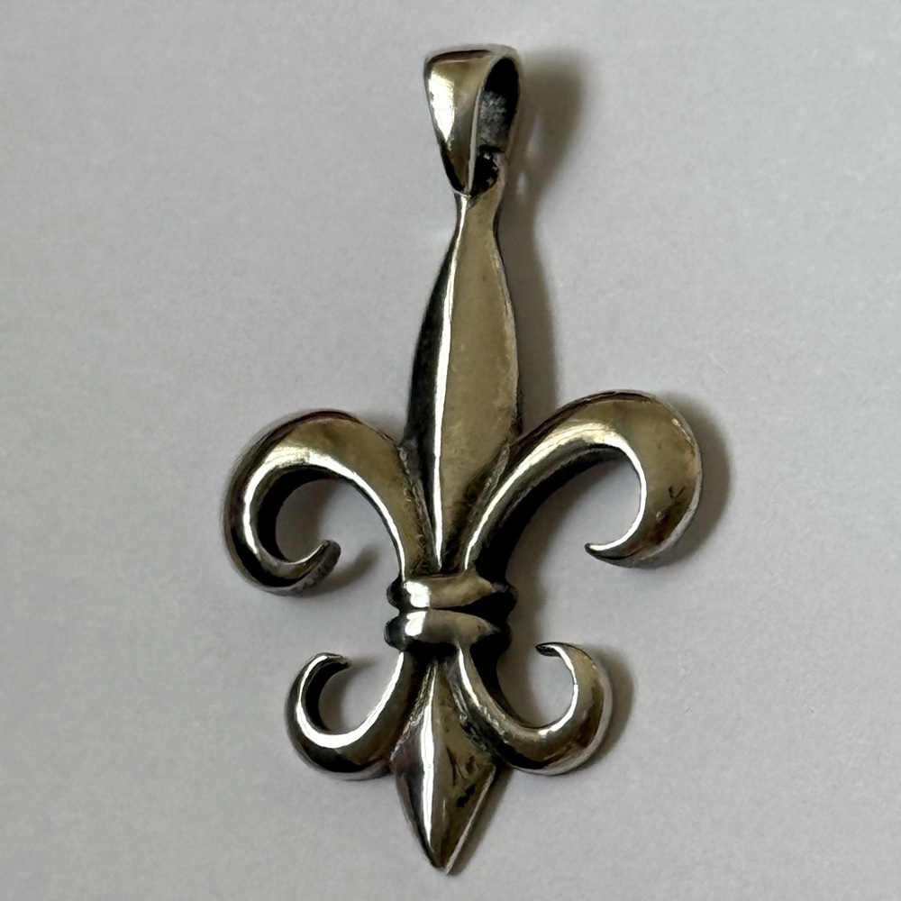 925 Silver fleur de lis pendant unisex